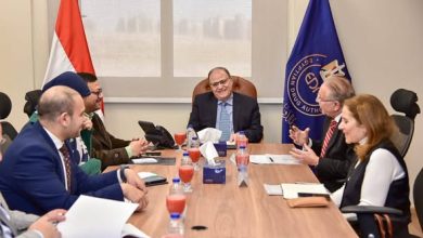 رئيس الدواء المصرية يبحث مع ممثلي شركة «إيبيكو» تعزيز التعاون وتوطين الصناعات الدوائية المتطورة