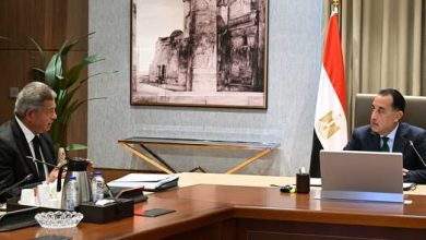 مدبولي يلتقي رئيس المجلس الأعلى لتنظيم الإعلام ويتلقى التقرير النهائي للجنة تطوير الإعلام المصري