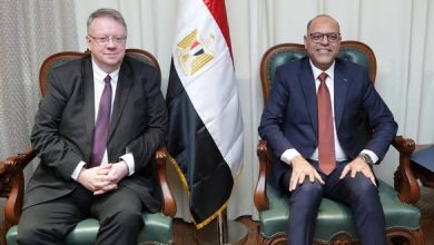 وزير العمل يبحث مع منظمة العمل الدولية تعزيز التعاون ودعم التشريعات والاستراتيجيات الوطنية