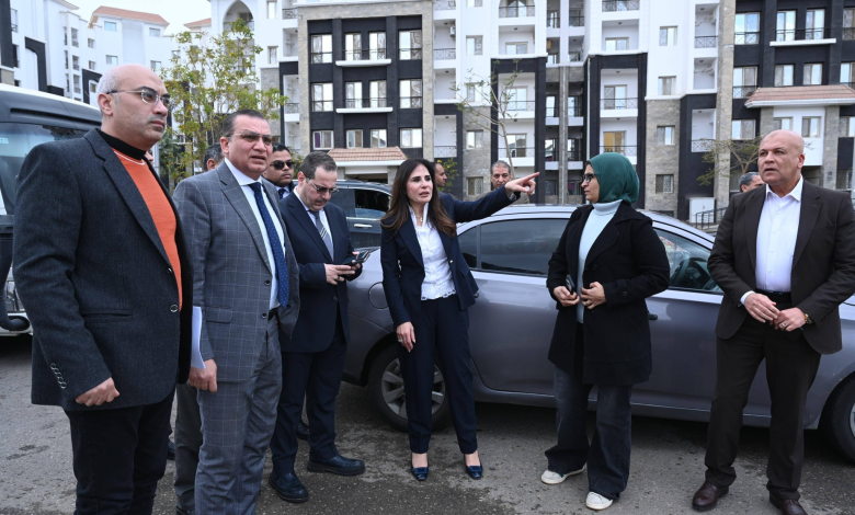 وزيرة الإسكان تتابع موقف الخدمات بالحي السكني الثالث "R3" بالعاصمة الجديدة