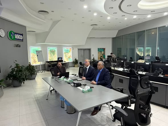زيارة مفاجئة لوزير البترول إلى مركز التحكم بالشبكة القومية للغاز للاطمئنان على انتظام إمدادات الغاز للمستهلكين