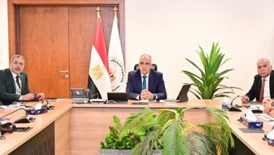 الدكتور سويلم يتابع حالة المنظومة المائية بزمام ترع الإسماعيلية والسويس وبورسعيد
