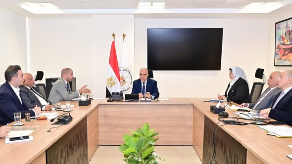 الدكتور سويلم يلتقي عددًا من السادة أعضاء مجلس النواب لمناقشة طلبات المواطنين