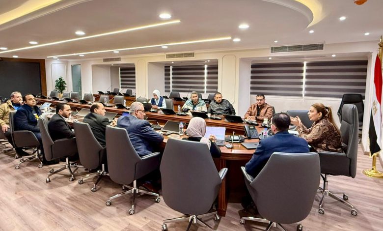 المديرة التنفيذية لصندوق دعم الصناعات الريفية والبيئية تلتقي ممثلي عدد من الجمعيات والمؤسسات الأهلية المقبولة
