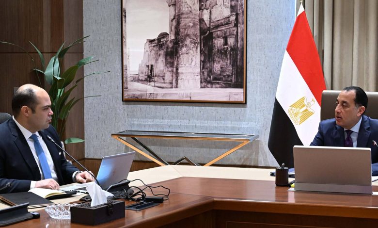 رئيس الوزراء يتابع مع رئيس جهاز حماية المنافسة عددًا من ملفات العمل