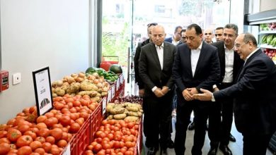 رئيس الوزراء يتفقد فرع منفذ كاري أون بمصر الجديدة
