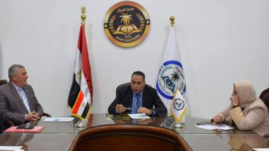 رئيس جامعة العريش يبحث تطوير أداء المراكز والوحدات ويؤكد: التكامل المؤسسي أساس الارتقاء بالخدمات والبحث العلمي