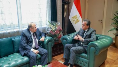 وزير الصحة يبحث مع رئيس هيئة الدواء توافر الأدوية والمستلزمات وملفات التتبع والتوطين