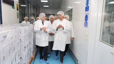 وزير الصناعة ومحافظ القليوبية يتفقدان 5 مصانع متخصصة في الصناعات الدوائية بالعبور