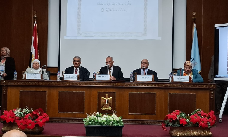 نطلقت فعاليات المؤتمر السنوى الثامن عشر لمعهد البحوث الطبية والدراسات الإكلينيكية بالمركز القومي للبحوث تحت شعار «إعادة رسم حدود الطب ..مستقبل البحث العلمى المتكامل والابتكار ..»