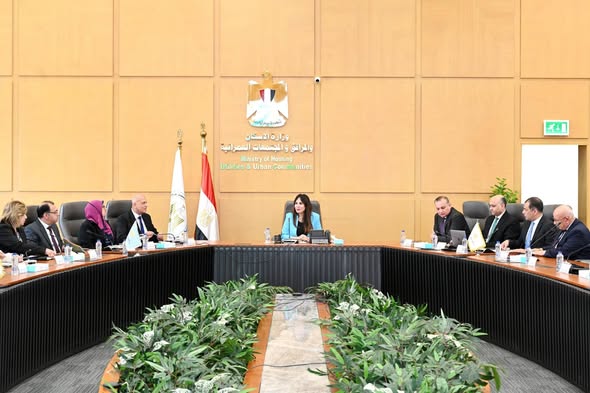 المنشاوي تعقد اجتماعًا موسعًا لمتابعة موقف تنفيذ مشروعات المبادرة الرئاسية "حياة كريمة"
