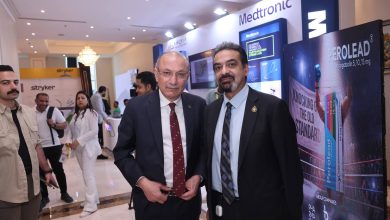 السفير التركي بالقاهرة ونائب وزير الصحة المصري يبحثان دعم مرضى غزة والسودان في مؤتمر طبي دولي