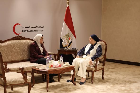 «القومي للطفولة والأمومة» ينظم زيارة للهلال الأحمر المصري لتعريف الأطفال بدوره الإنساني في مجالات الإغاثة والاستجابة السريعة للطوارئ