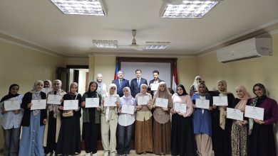 جمعية الصداقة المصرية الأذربيجانية تُكرّم المتفوقين من طلاب آداب القاهرة