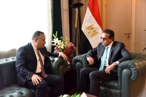 وزيرا "الصحة" و"التعليم العالي" يبحثان تعزيز التعاون الاستراتيجي لدعم منظومة التأمين الصحي الشامل