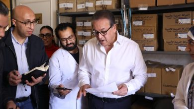 وزير الصحة يغير مسار جولته الميدانية ويقوم بزيارة مفاجئة لمركز طبي الحي الثالث بمدينة بدر