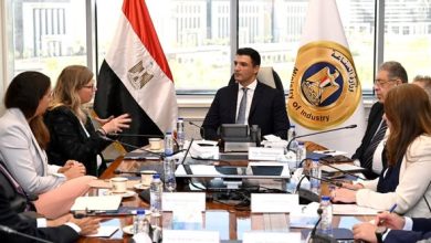 وزير الصناعة يبحث مع وفد شركة فولكس فاجن خطط الشركة للتوسع في صناعة السيارات في مصر خلال الفترة المقبلة