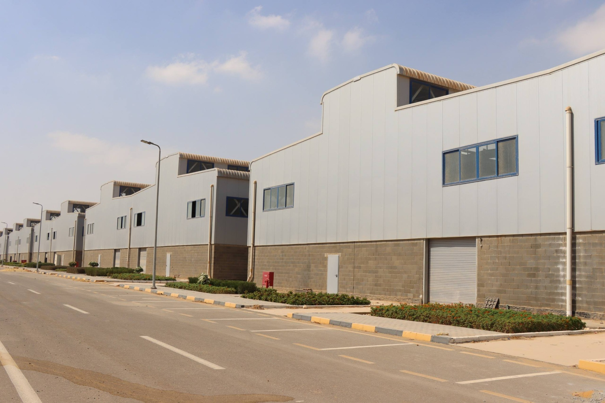 شركة القاهرة للاستثمار والتطوير تُعلن عن طرحها الثالث بمدينة الجلود بالروبيكي: 31 وحدة إنتاجية جاهزة على التشغيل الفوري، بمساحات تتراوح بين 121 و2000 متر مربع، للمنتجات الجلدية تامة الصنع والأنشطة المُكملة، بالإضافة إلى 5 محلات خدمية.