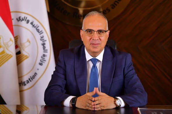 إقبال كبير على زيارة حدائق الري بالقناطر الخيرية والمركز الثقافي الأفريقي بأسوان والسد العالي والنصب التذكاري
