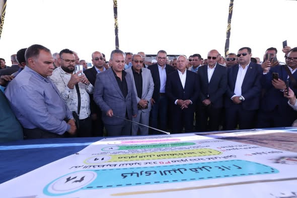 وزير النقل يشهد التشغيل التجريبي للمرحلة الأولى من محور الفشن التنموي ببنى سويف والمرحلتين الثانية والثالثة من محور ديروط التنموي بأسيوط وفتحهم أمام حركة المرور