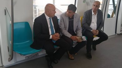الوزير يستقل المونوريل من محطة المستثمرين بالقاهرة الجديدة متوجهًا إلى عمله بوزارة النقل بالعاصمة الجديدة