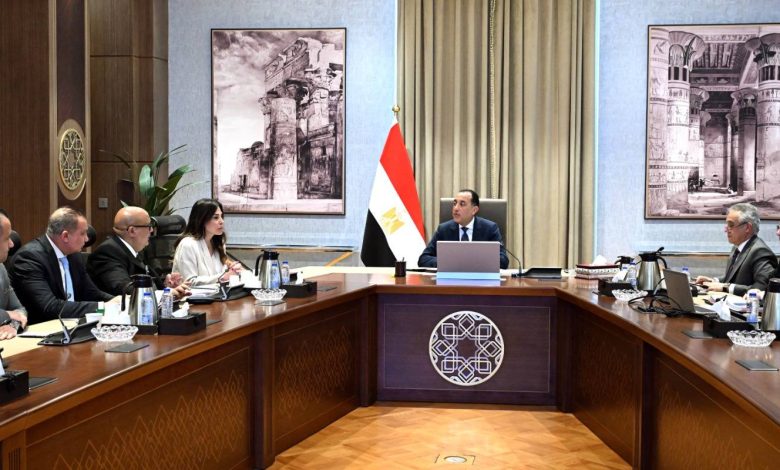 رئيس الوزراء يتابع إجراءات تنظيم السوق العقارية في مصر