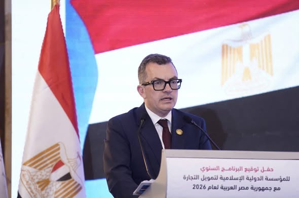 رستم ومحافظ مصر لدى مجموعة البنك الإسلامي للتنمية يشهد توقيع برنامج العمل السنوي بين مصر والمؤسسة الدولية الإسلامية لتمويل التجارة لعام 2026 بقيمة 1.5 مليار دولار