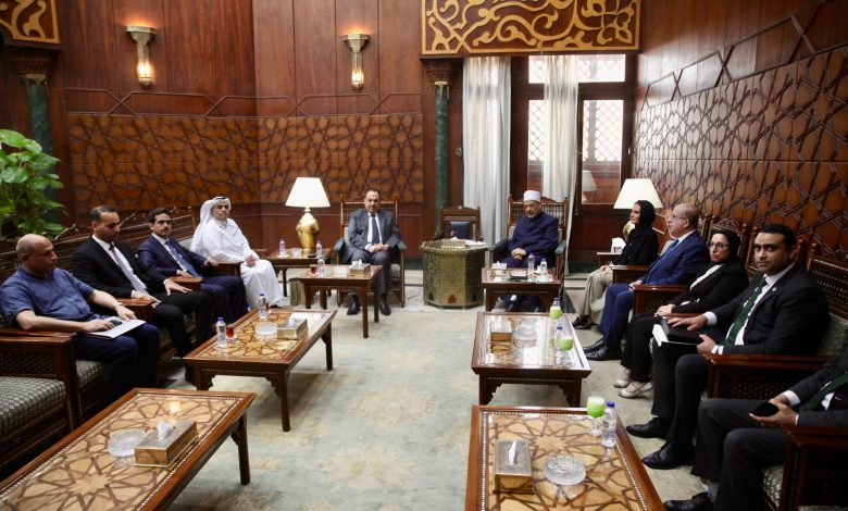 شيخ الأزهر يشهد توقيع بروتوكول تعاون بين بيت الزكاة والمكتب الكويتي لدعم الأُسَر الأولى بالرعاية