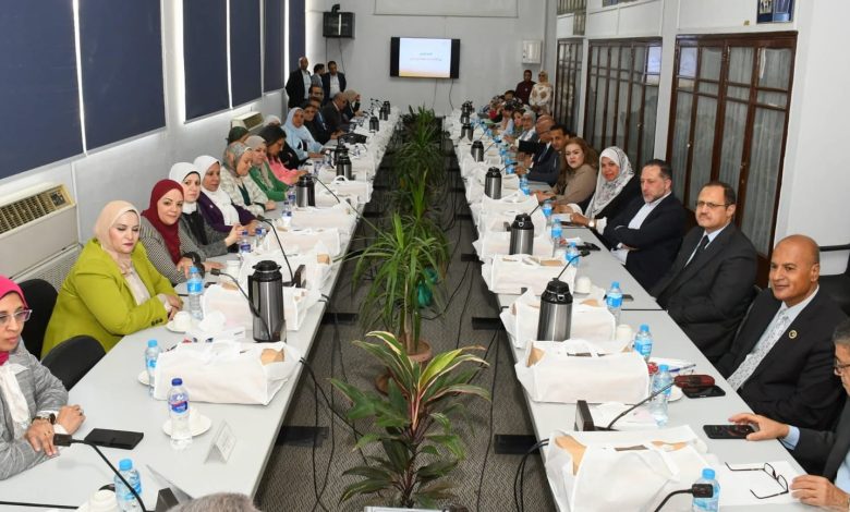 مجلس التعليم والطلاب بجامعة عين شمس يعقد جلسته الثامنة برحاب كلية الزراعة