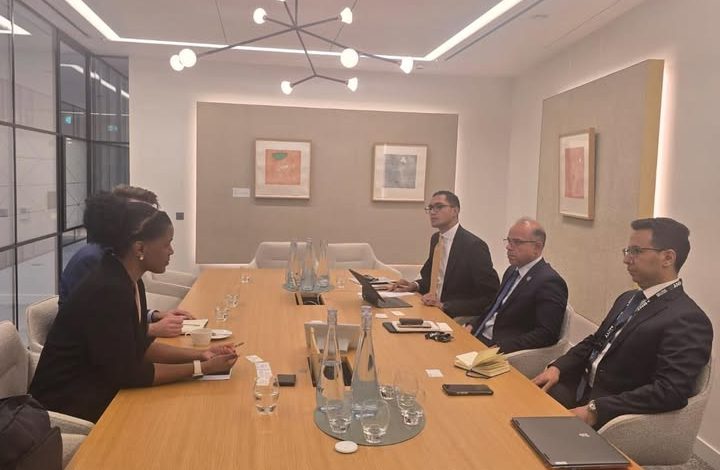 وزير الاستثمار والتجارة الخارجية يبحث مع منظمة TheCityUK تعزيز التعاون في تطوير قطاع الخدمات المالية وجذب الاستثمارات إلى مصر