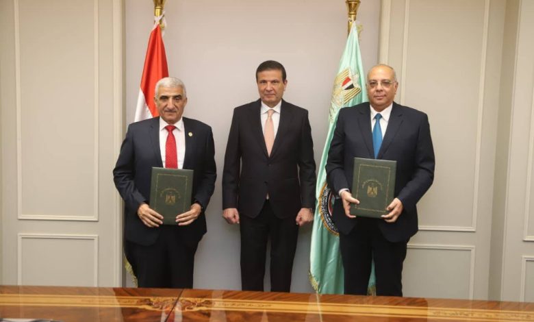 وزير الزراعة يشهد توقيع مشروعين تنمويين بين "بحوث الصحراء" و"أكساد" لتعزيز الأمن الغذائي ومواجهة التغيرات المناخية