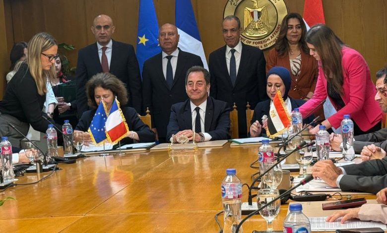 توقيع اتفاقيتين بين وزارة الخارجية والتعاون الدولي والاتحاد الأوروبي والوكالة الفرنسية للتنمية