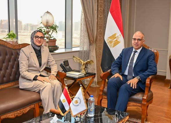 د. سويلم ومحافظ الوادي الجديد يتابعان موقف استخدام المياه الجوفية وجهود التنمية المستدامة