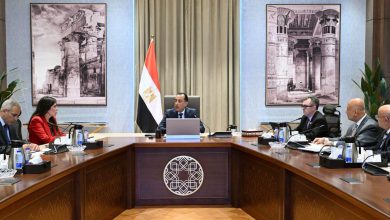 رئيس الوزراء يتابع جهود تنفيذ الخطة الاستراتيجية لتحلية مياه البحر