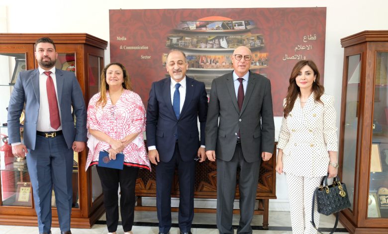 لقاء رئيس قطاع الإعلام والاتصال مع المندوب الدائم لدولة فلسطين