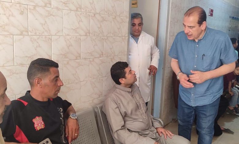 نائب وزير الصحة يتفقد مستشفى العياط المركزي ويوجه بإحالة الإدارة للتحقيق ومحاسبة المقصرين