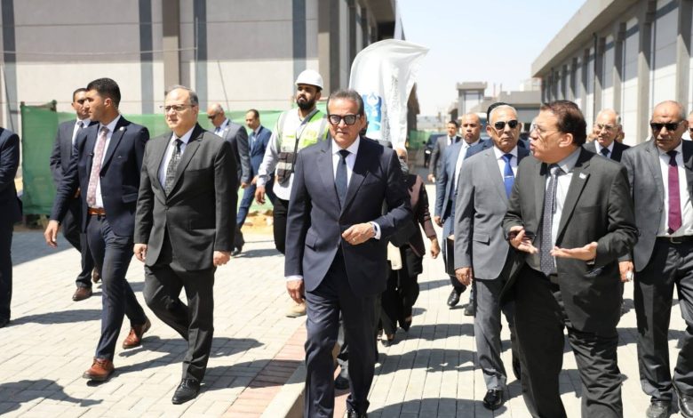 وزير الصحة يتفقد مدينة اللقاحات والبيوتكنولوجي ويؤكد أهميتها الاستراتيجية