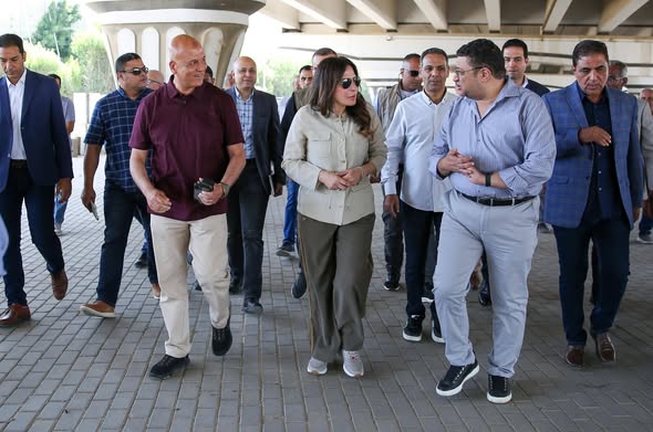 وزيرة الإسكان تتفقد أعمال ربط خطوط الصرف الرئيسية بالقاهرة الجديدة المتجهة إلى محطة الجبل الأصفر