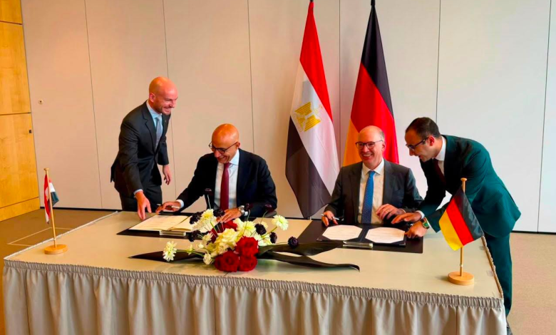 وزير التربية والتعليم يوقع إعلان نوايا مشترك مع وزير الدولة بوزارة التعاون الاقتصادي والإنمائي بجمهورية ألمانيا الاتحادية