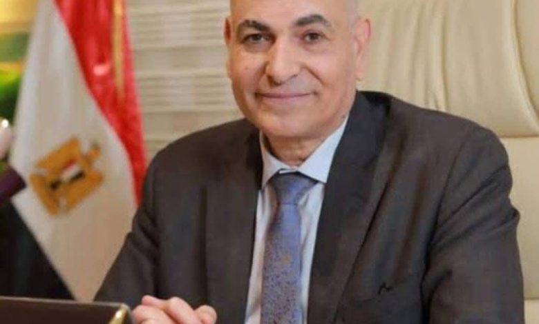 عبد الباري يترأس اجتماع وحدة المعامل والأجهزة العلمية.. ويوافق على إنشاء أول وحدة لقياس «البصمة المائية» على مستوى مصر لدعم الصادرات والواردات وخدمة الصناعة