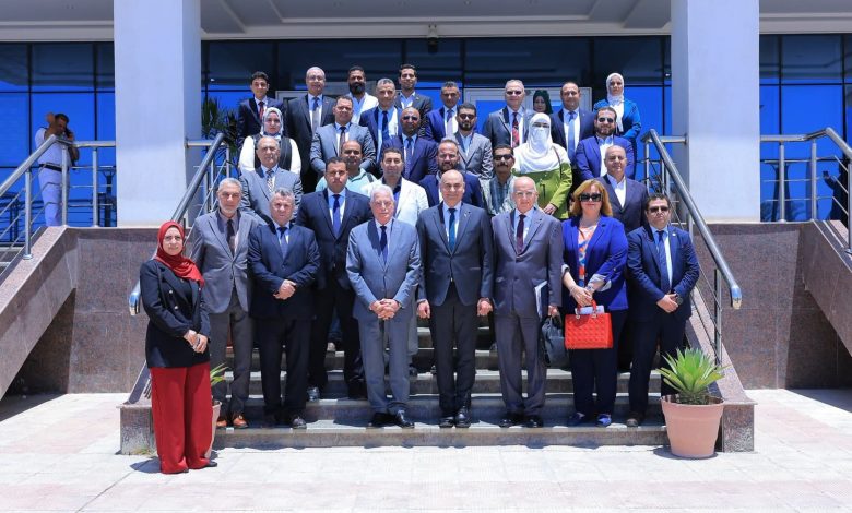 جامعة مدينة السادات تطلق المائدة المستديرة العاشرة لرجال الأعمال وتدشن مبادرة "أصدقاء مستشفى جامعة مدينة السادات"
