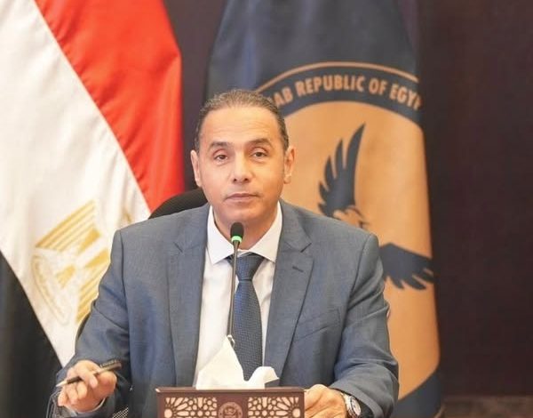د. إسلام عزام رئيس الرقابة المالية يصدر قرارًا بتشكيل لجنة تنسيقية بين الهيئة والبورصة ومصلحة الضرائب
