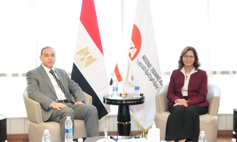 رئيس الرقابة المالية يبحث مع مديرة الأكاديمية الوطنية للتدريب سبل التعاون في التوعية وبناء القدرات