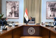 رئيس الوزراء يلتقي العضو المنتدب وكبير مسؤولي المعرفة بمجموعة البنك الدولي