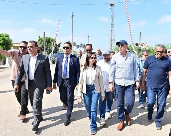وزير الري ومحافظ البحيرة يتابعان جاهزية المنظومة المائية خلال موسم أقصى الاحتياجات