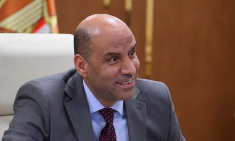 وزير العمل
