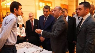 وزير العمل ومحافظ البحر الأحمر يفتتحان ملتقى التوظيف بالغردقة