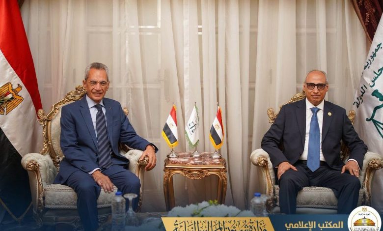 وزير شئون المجالس النيابية يلتقي رئيس مجلس الدولة لتهنئته بمناسبة توليه مهام منصبه