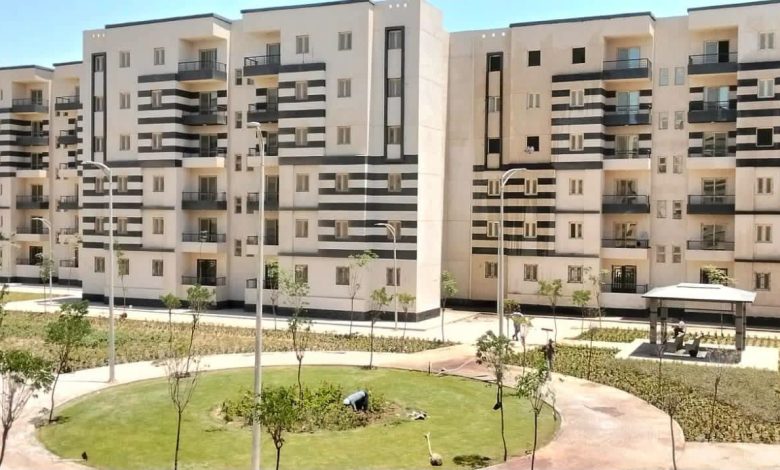 وزيرة الإسكان تتابع موقف تنفيذ عدد من المشروعات وملفات العمل بمدينة المنيا الجديدة