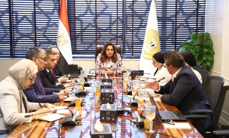 وزيرة التنمية المحلية والبيئة تستعرض المخطط التنفيذي والاستثماري لمحمية نبق ومخرجات مشروع “جرين شرم”